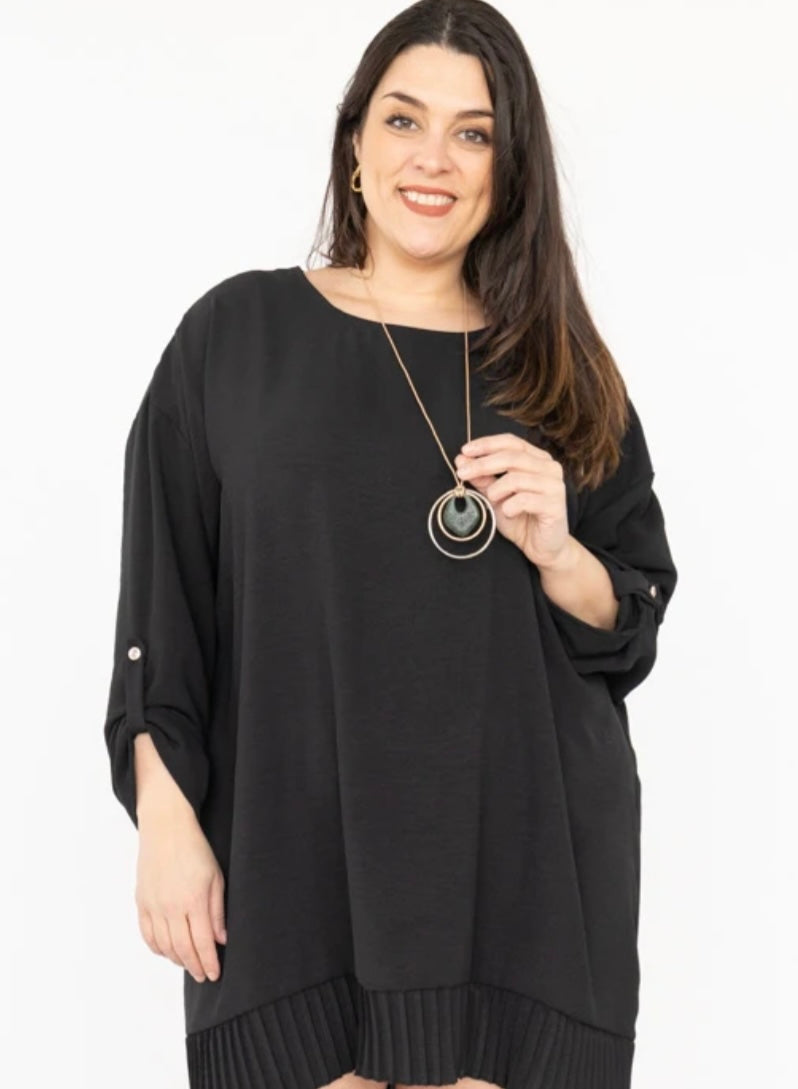 Robe grande taille dos plissé